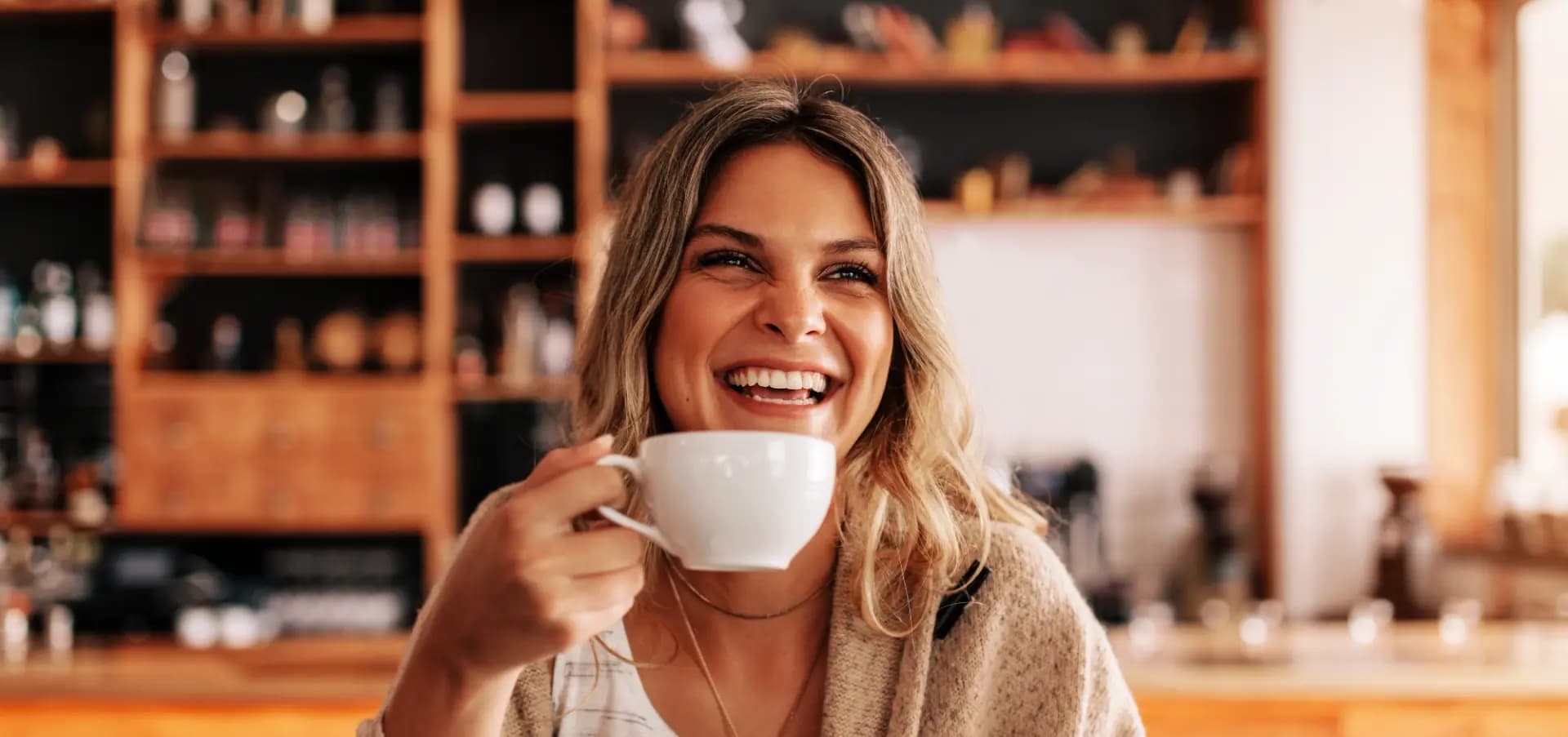 Le café agirait sur un mécanisme clé du vieillissement : voici ce que les chercheurs ont découvert