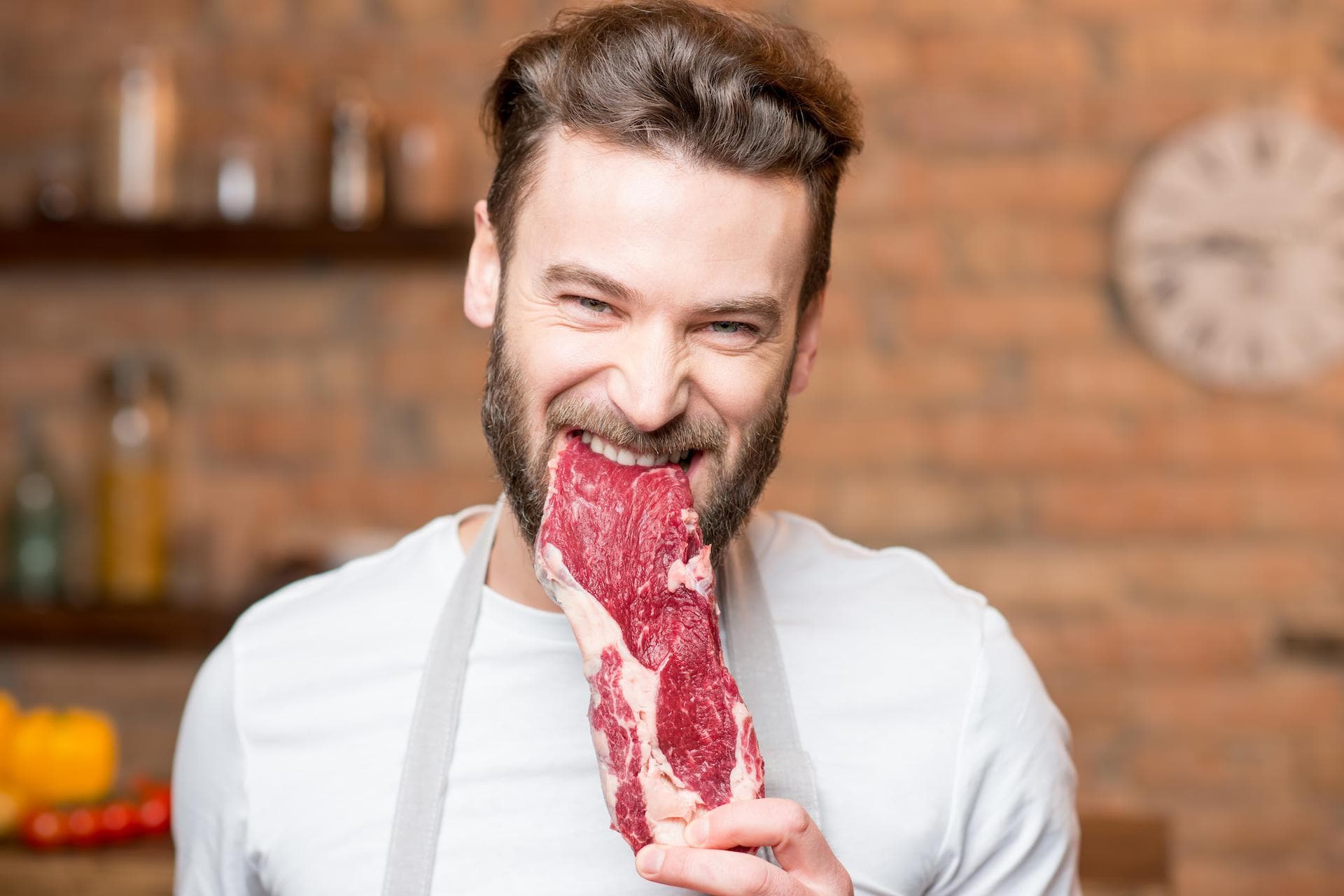 Patient bizarre : il adorait la viande crue… les médecins ne sont pas prêts d’oublier ce qu’ils ont trouvé dans son corps !