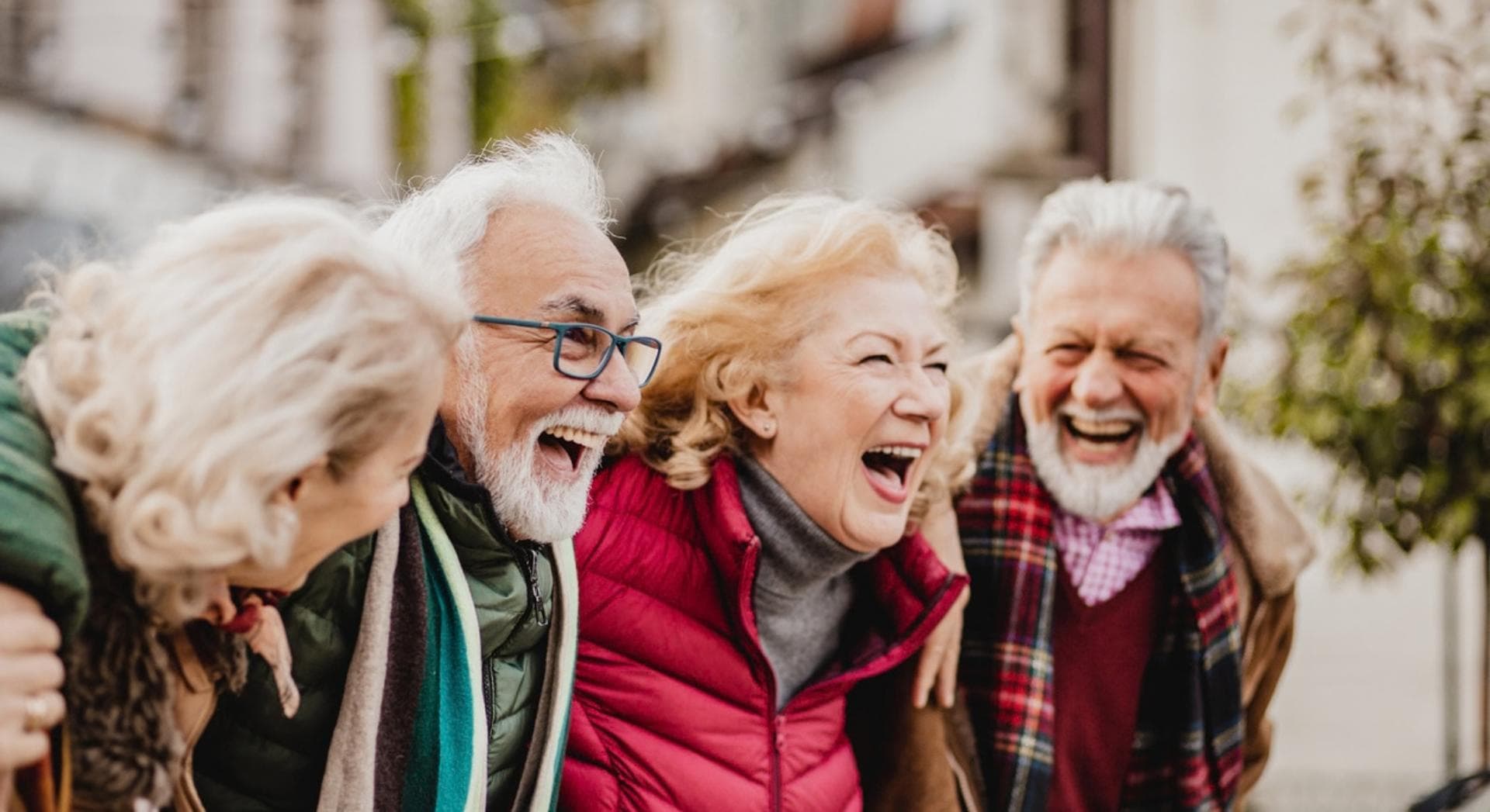 Les personnes les plus épanouies après 60 ans partageraient 5 habitudes bien précises, selon les spécialistes