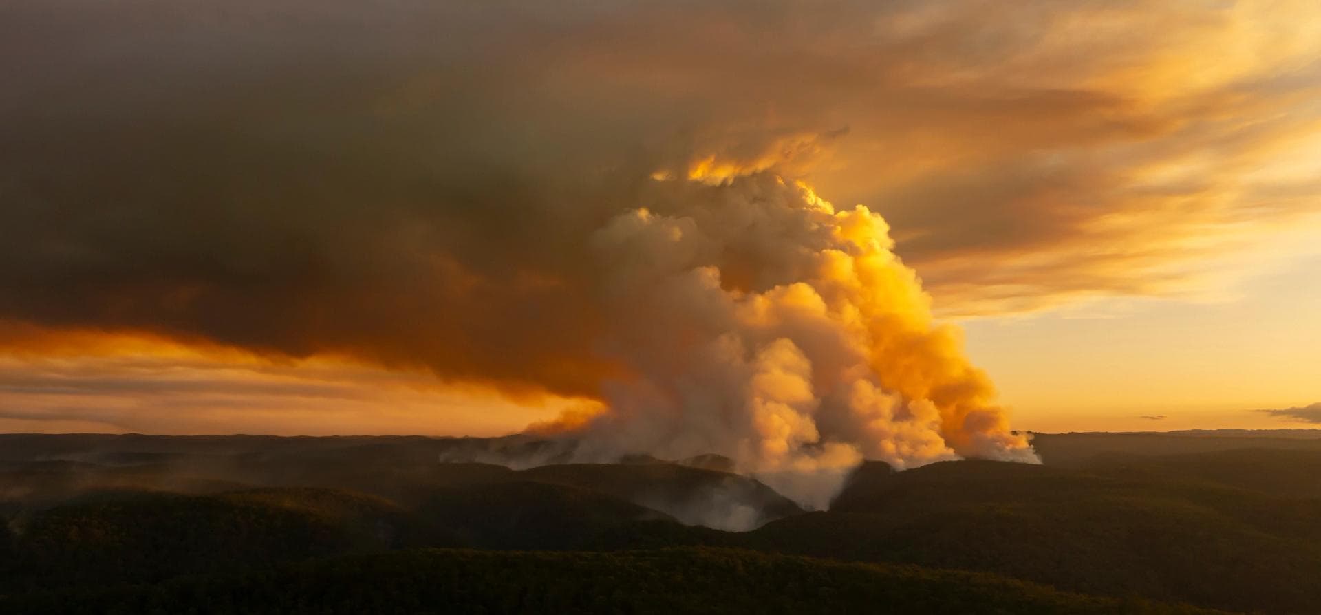 Pourquoi respirer les fumées d’un incendie peut devenir dangereux bien au-delà du brasier