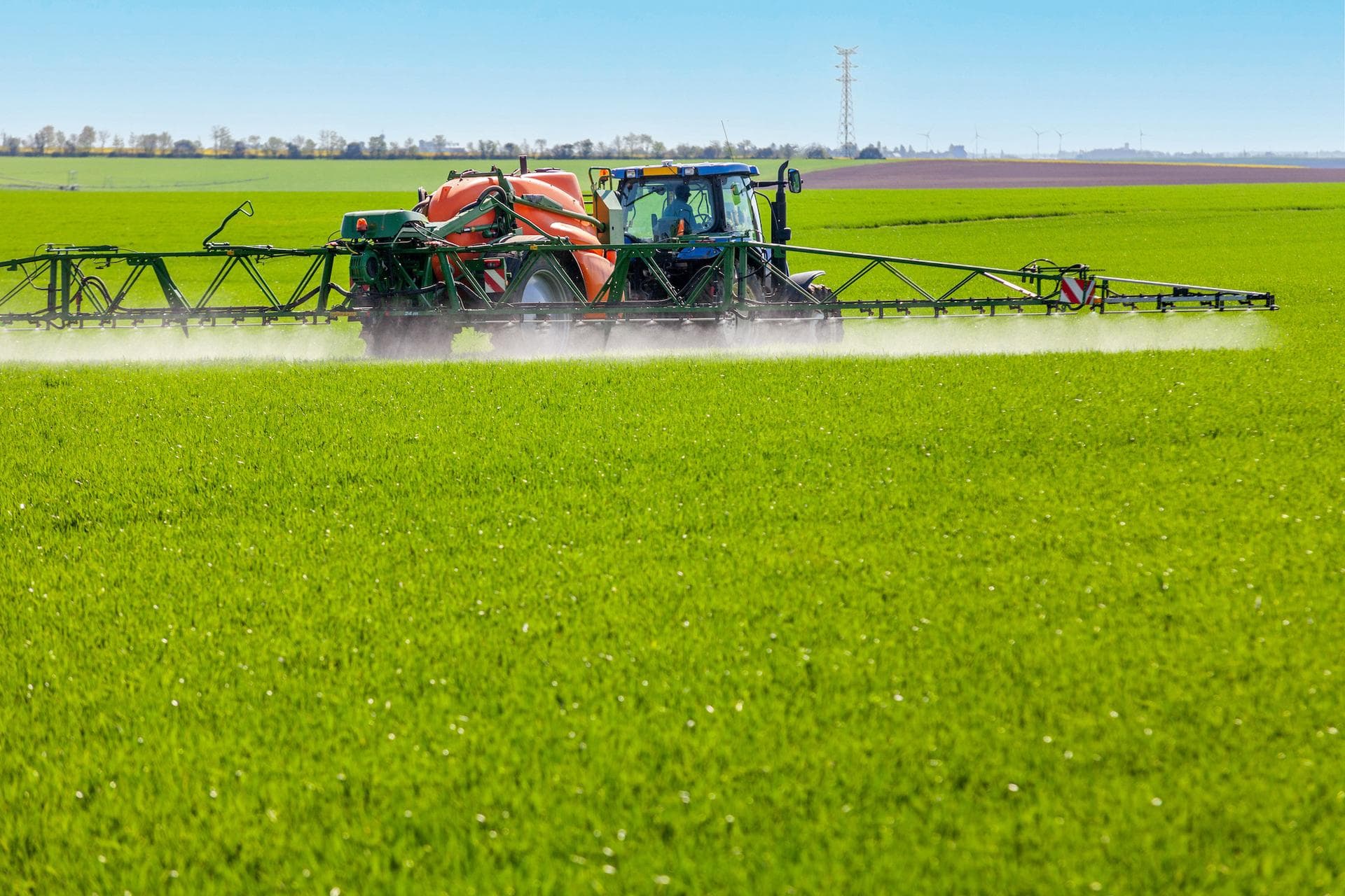 Aucun de ces pesticides n’est cancérogène… mais leur mélange fait bondir le risque de cancer de 150 %