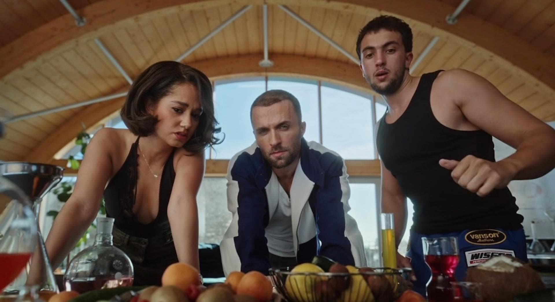 Les nutritionnistes disent déjà « Ciao » au Ciao Energy de Squeezie, Léna Situation et Inox Tag, voici pourquoi
