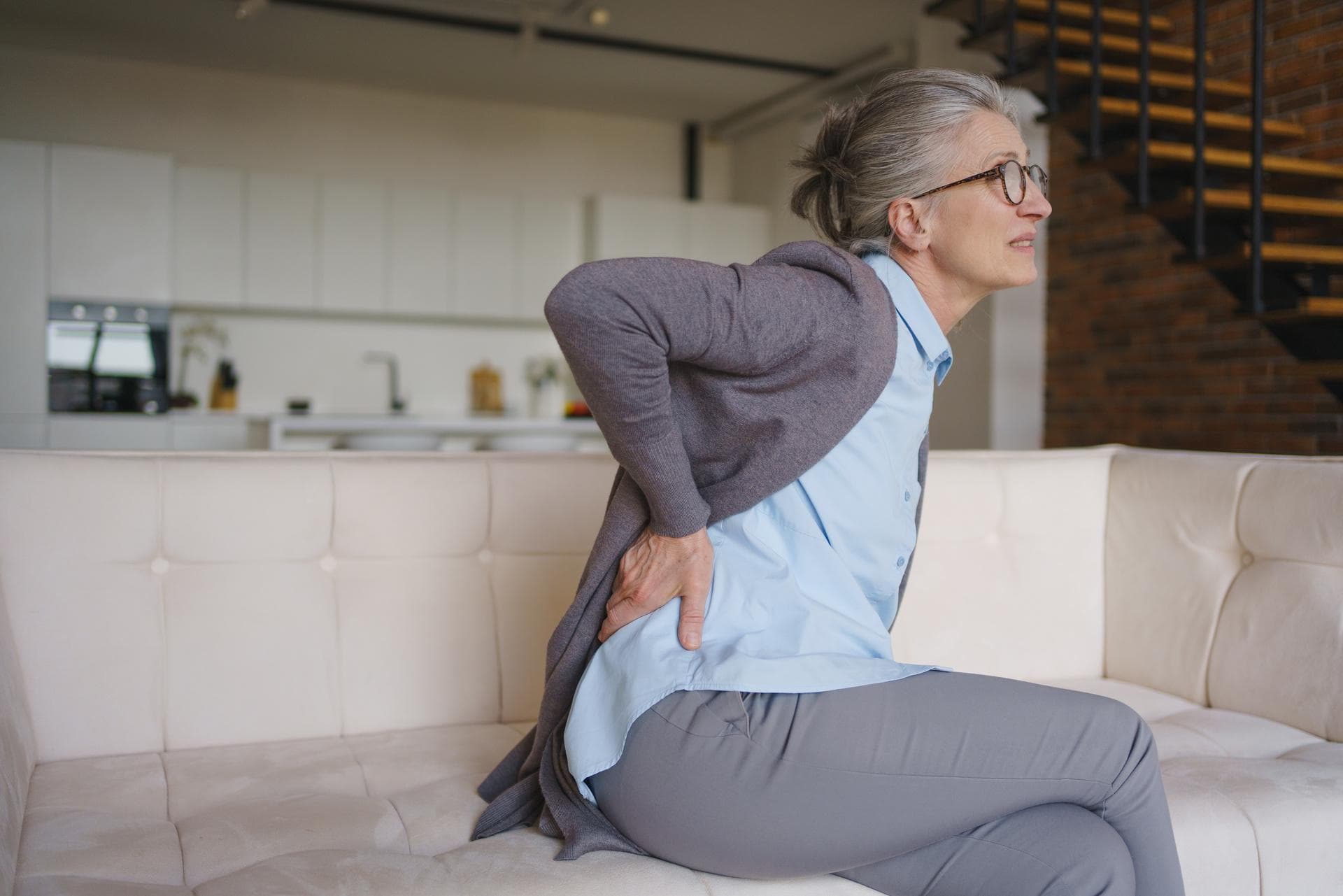 Après 60 ans : ce que la fragilité de vos os pourrait révéler sur la santé de votre cerveau